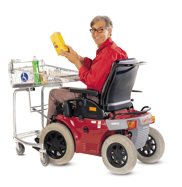 Wanzl_EKW_Rollstuhlfahrer.jpg