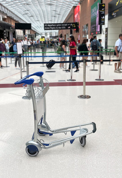 Wanzl-LuggageTrolley_Venice.jpg