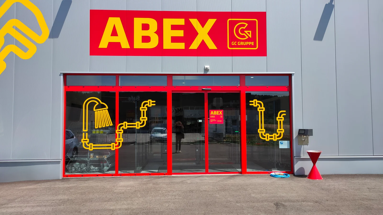 https://www.wanzl.com/TMP%20forever/Referenzen%20und%20Erfolgsgeschichten/24-7-ABEX%20%28AT%29/image-thumb__106483__lightbox/vcsPRAsset_3796043_434978_b1cab981-2e8a-4add-81c1-ac92903b8ae6_0.webp