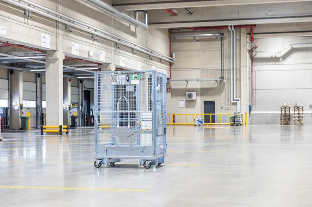 Ottimizzazione del processo logistico con i rollcontainer per pacchi di Wanzl