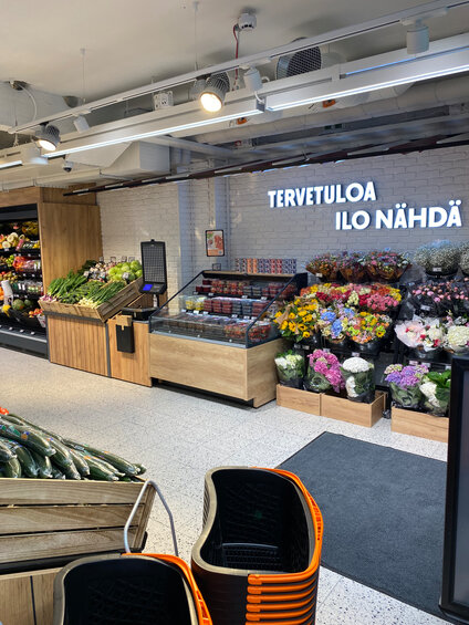 K-Market Robas renovering tilbyder en moderne og funktionel butiksoplevelse