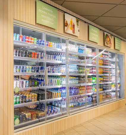 Myymäläkalusteet, joilla luodaan miellyttävä ostokokemus