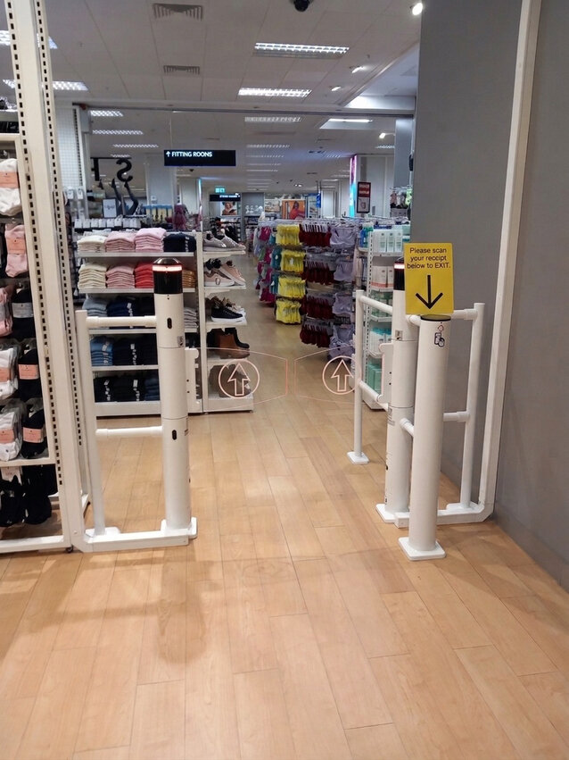 Intelligent exit validation for self-checkout environments